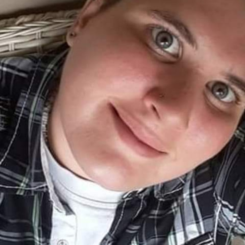Meet your Posher, Corie